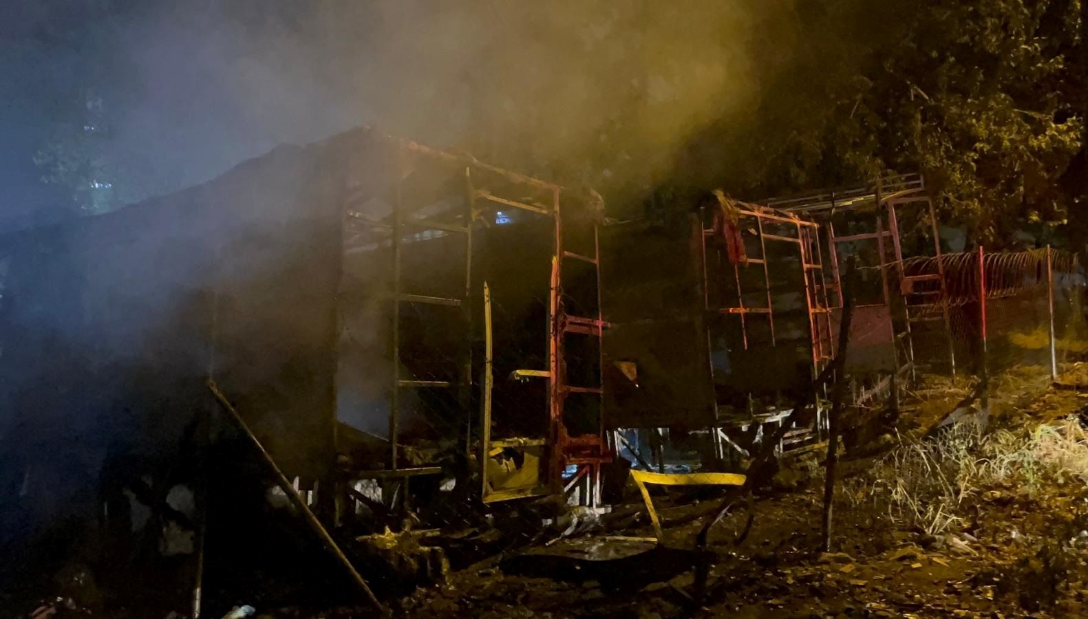 bursada karavan yangini araclar kule dondu FWSirt48