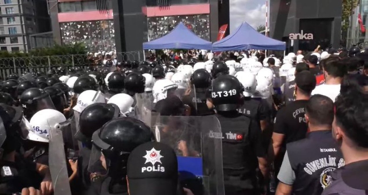 chpye abluka paylasimi yapan fenomenlere gozalti Ie13xTNI