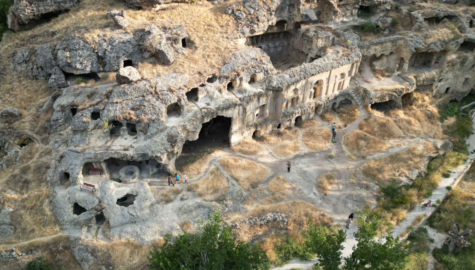 kayseride bulundu alti kilise ustu cami pGszdPjV