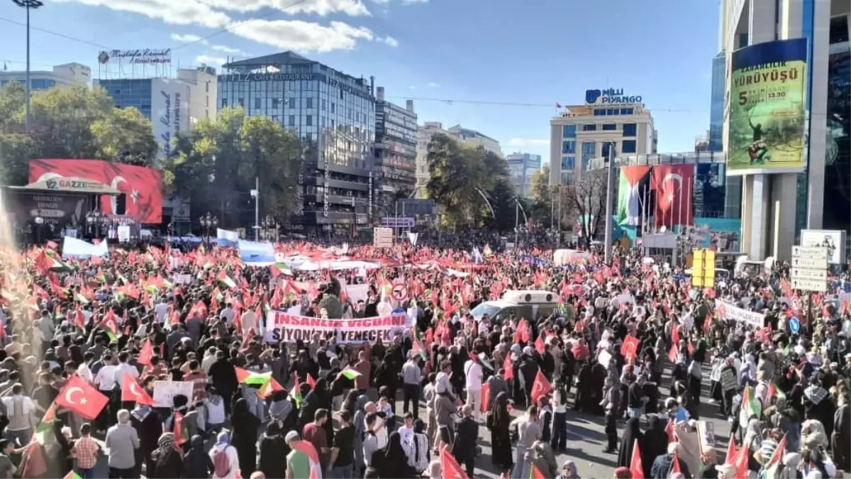 ankarada gazze icin yuruyus DQU7C8AQ