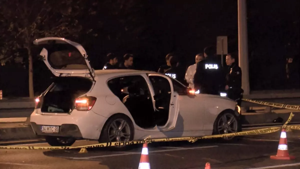 bakirkoyde polis takibinde kaza supheli yaralandi 3ZqkzZRj.jpg