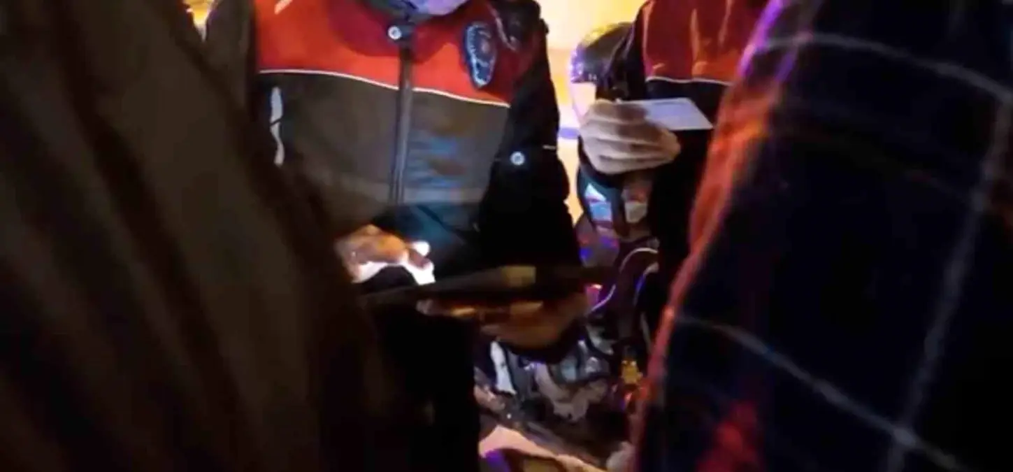 canakkalede polis denetimleri 30 sahis yakalandi narkotik ve silah ele gecirildi aOQ2v2bp.jpg