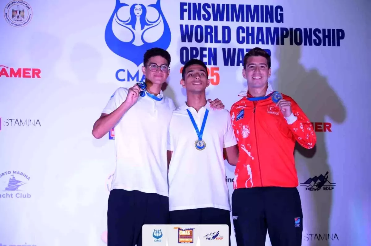 derin toparlak dunya paletli yuzme sampiyonasinda bronz madalya kazandi N4ePIPjp.jpg