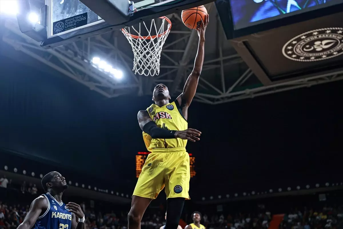 mersin spor karditsa iaponikiyi yendi u3KJPS2y.jpg