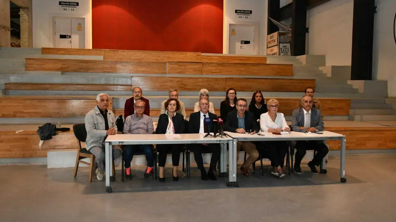 meslek orgutlerinden cesme turizm projesi aciklamasi iptal kararina ragmen yagma projesinde israr etmek cesme yarimadasindaki yasami tuketecek zUG5d7rm.jpg