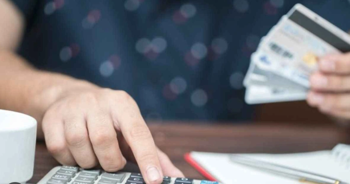 Kredi Kartı Limitlerine Sert Fren: Kimler Etkilenecek, Kesinti Nasıl Yapılacak?