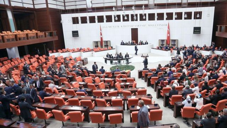 20 Milyon Dolarlık Proje: Bribie Adası’nda Kıyı Koruma İçin Dev Çitler İnşa Edildi